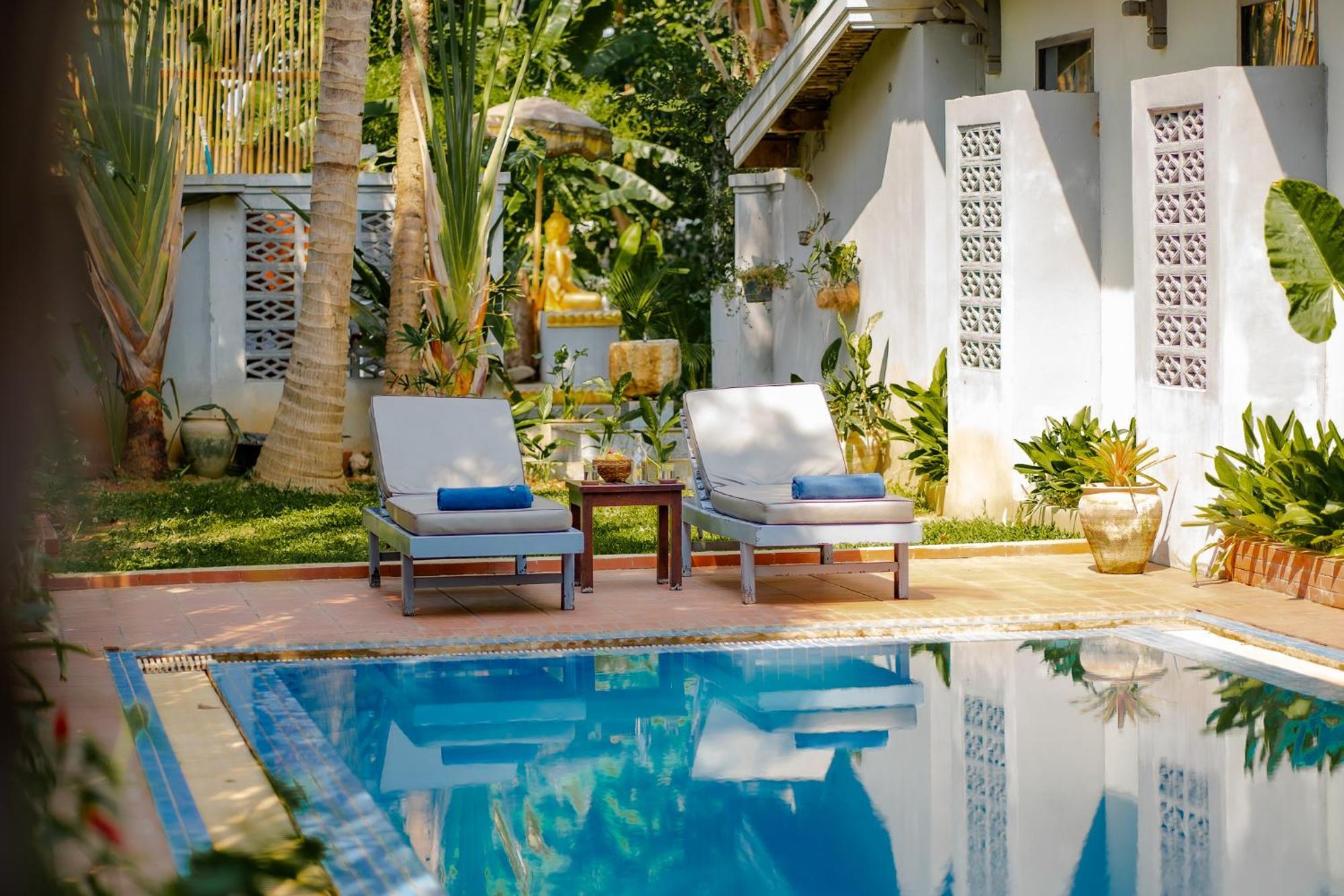 Pool Deluxe